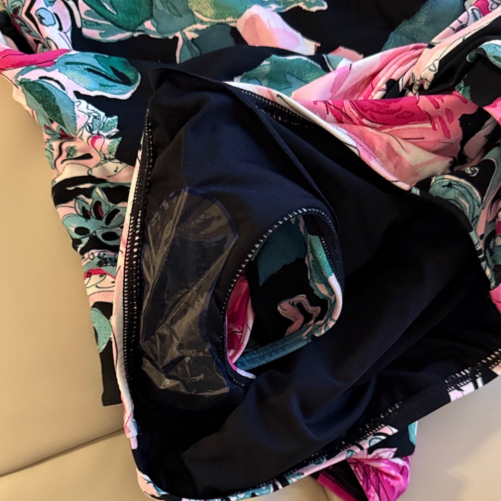 Carmen Marc Valvo Black One-Piece with Pink Floral Print - Picture 4 of 8